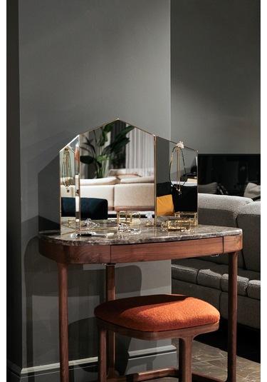 Makyaj Aynası Masaüstü Büyük Pirinç Gold 80x50cm