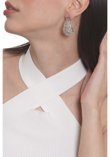 Labalaba Kadın Telkari Görünümlü Çiçek Motifli Çivili Model Damla Formlu Küpe - Lak Gümüş Altın