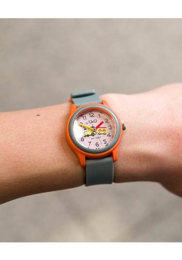 Q&Q QCG5908 Su Geçirmez Rakamlı Erkek Çocuk Kol Saati