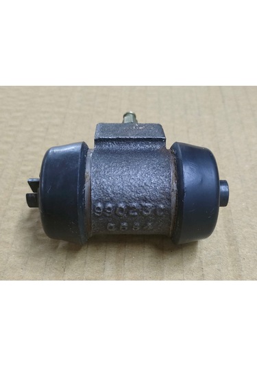 Ford Transit Benzinli Mk1 1973-1981 - Arka Fren Merkezi Dar Tip