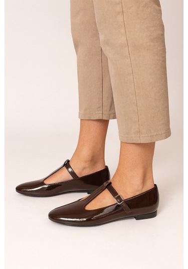 Siyah Süet T-strap Mary Jane Tasarım Babet Kahverengi