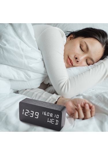 Dofolink Mdf Ahşap Dokulu Led Dijital Alarm Saat, Ses Kontrollü, 3 Aydınlatma Seviyesi, Çift Güç Kaynağı Usb/aaa , Saat-tarih-gün-sıcaklık Gösterimi
