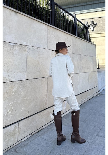 Kadın Ekru Uzun Kol, Çift Cepli, Eteği Oval Kesim, Kaşe Gömlek Ceket Ekru