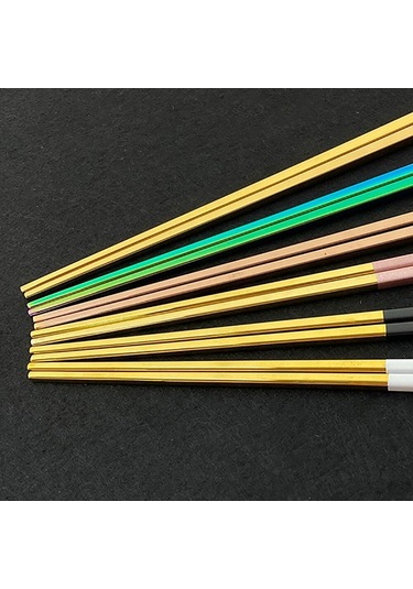 Altın 10pair Yeniden Kullanılabilir 23.5cm Kare Çubuklar Üst 18/0 Paslanmaz Çelik Japon Siyah Altın Suşi Hashi Yeniden Kullanılabilir Renkli Çubuklar Altın