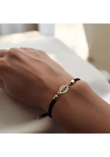 İpek Örgülüli 14 Ayar Altın Plakalı Oval Motifli Balmaske Sembollü Hediye Bileklik-320sembol-siyah Altın