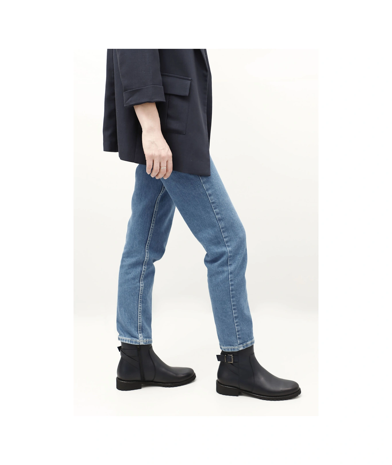 Gönderi R Kadın Lacivert Antik Fermuarlı Kauçuk Taban Hakiki Deri Bot Dkzb61346460 Lacivert Gönderi R Kadın Lacivert Antik Fermuarlı Kauçuk Taban Hakiki Deri Bot Dkzb61346460 Lacivert