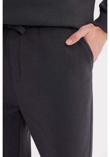 DeFacto Regular Fit Eşofman Altı İçi Polarlı Basic Düz Cepli Beli Bağcıklı Düz Paça D7836AX25SPAR214 DeFacto Regular Fit Eşofman Altı İçi Polarlı Basic Düz Cepli Beli Bağcıklı Düz Paça D7836AX25SPAR214