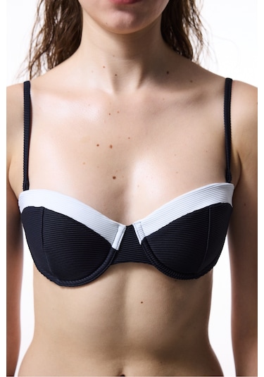 Penti Siyah Nova Straplez Bikini Üstü