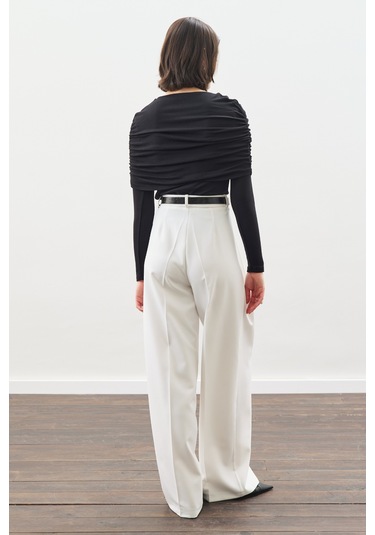 Büzgü Detaylı Bluz Siyah Siyah