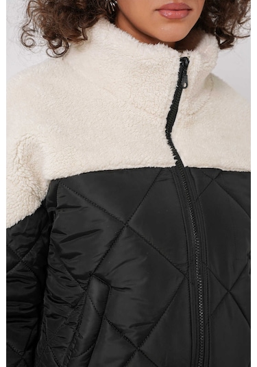 Gabria Pelüş Detaylı Kapitone Mont Siyah