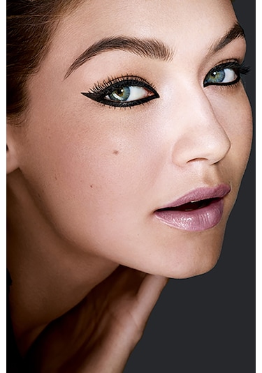 Maybelline New York Colossal Kajal Liner Göz Kalemi Black