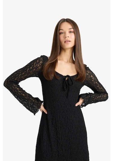 DeFacto V Yaka Dantel Uzun Kollu Mini Elbise F3465AX25SPBK81