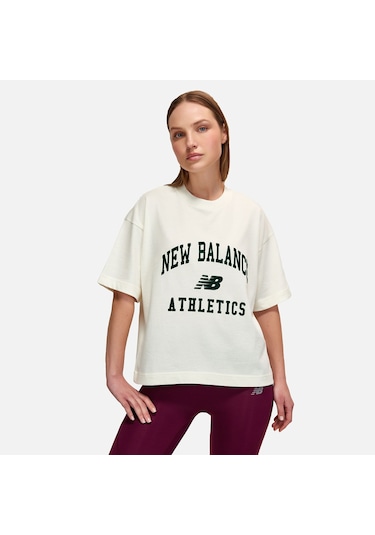 New Balance Lifestyle Kadın Tshirt Beyaz Beyaz