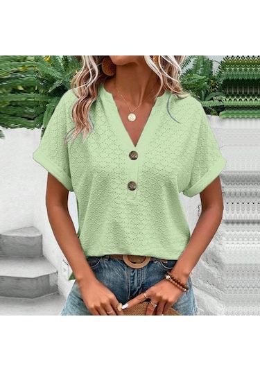 2023 İlkbahar Ve Yaz Yeni Kadın Moda Ve Rahat Düğme V Yaka T-shirt Kadınlar İçin Düz Renk Hollow Out T-shirt Açık Yeşil