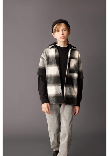 DeFacto Erkek Çocuk Oversize Geniş Kalıp Kapüşonlu Flanel Uzun Kollu Gömlek C7510A824WNAR213