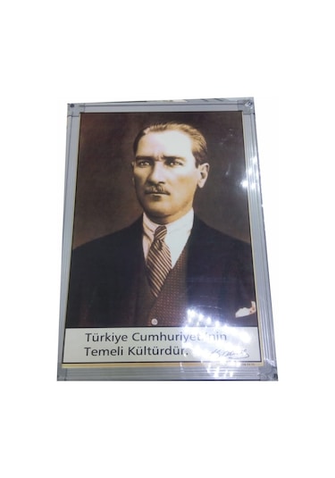 Inter Atatürk Portresi 35 X 50 Alüminyum Çerçeve