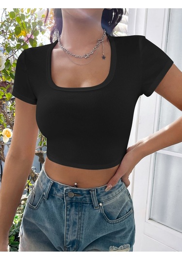 Kare Yaka Siyah Renk Fitilli Kısa Kollu Slim Fit Crop Top Bluz