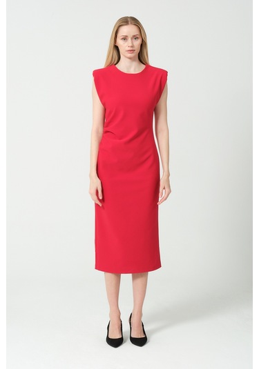 Arka Yırtmaç Detaylı Bel Büzgülü Elbise Kırmızı