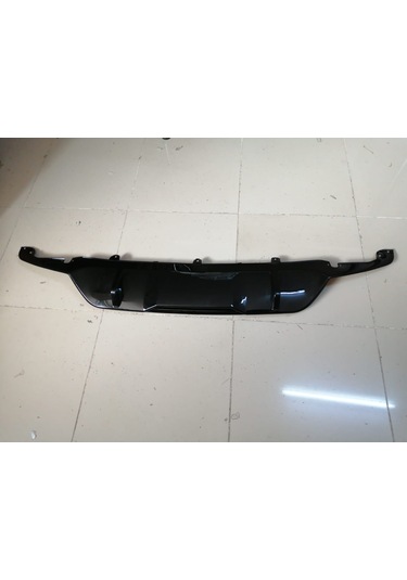 Vw Passat B8 Difüzör 2015 - 2018 Mükemmel Görünüm Parlak Siyah