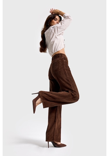 Itsbasic Kadın Kahverengi Doris 26w5-42 Straight Fit Yüksek Bel İç Boy 80cm Kalın Fitilli Kadife Velvet Kumaş Pantolon