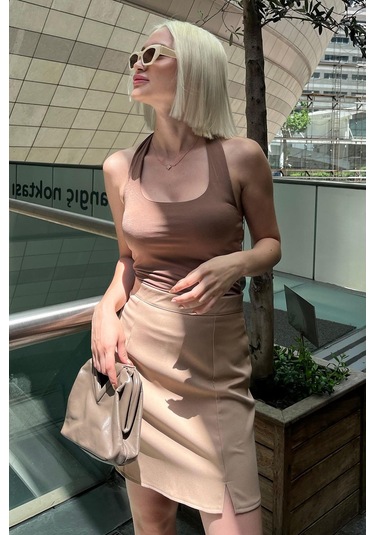 Madmext Bej Yüksek Bel Önden Yırtmaçlı Kısa Etek Mg2086 Bej