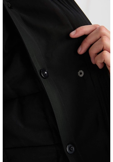 DeFacto Su Geçirmez Kapüşonlu Cepli Çıtçıtlı İçi Çıkarılabilir Mont C6878AX25SPBK27 Siyah DeFacto Su Geçirmez Kapüşonlu Cepli Çıtçıtlı İçi Çıkarılabilir Mont C6878AX25SPBK27 Siyah