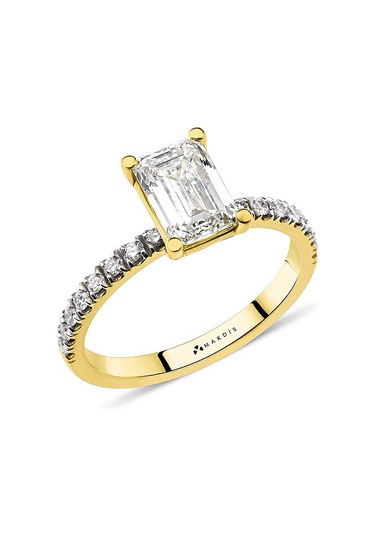 1.75 Karat Emerald Tektaş Pırlanta Yüzük Beyaz Altın