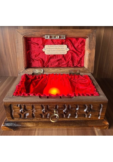 Anneler Günü Hediyesi Ceviz Ağacından Özel Takı Sandığı Işıklı Kalpli Ve Kişiye Özel İsimli