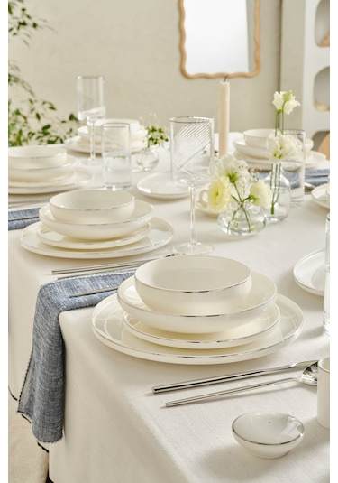 Karaca  Red Carpet Collection Stream Bone Merope 53 Parça 12 Kişilik Yemek Takımı Platin
