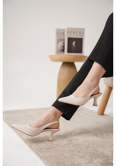D052 Günlük Ortopedik Klasik Topuklu Kadın Ayakkabı Ten