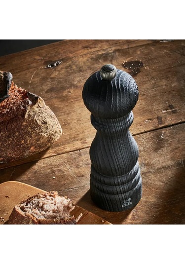 Peugeot Paris Mat Siyah Karabiber Değirmeni 18 Cm