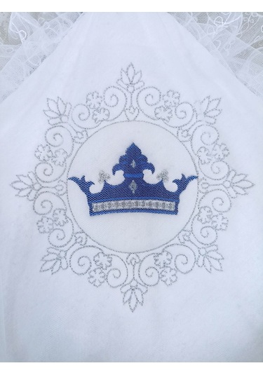 Yenidoğan Saray Kadife Taç Nakışlı İnci Fiyonklu Çift Dantel Duvak Trilüks Kundak Bebek Battaniyesi