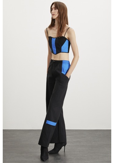 Grımelange Jeanette Kadın Beli Lastikli Stoper Detaylı Su Geçirmez Paraşüt Kumaş Siyah Pantolon Siyah