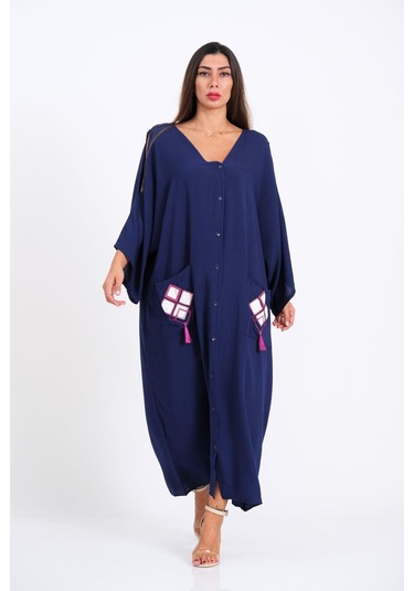 Kadın Lacivert V Yaka Omuzu Pencereli Cepleri Ve Sırtı Aplike Nakışlı Püsküllü Oversize Uzun Gömlek Elbise - Lacivert