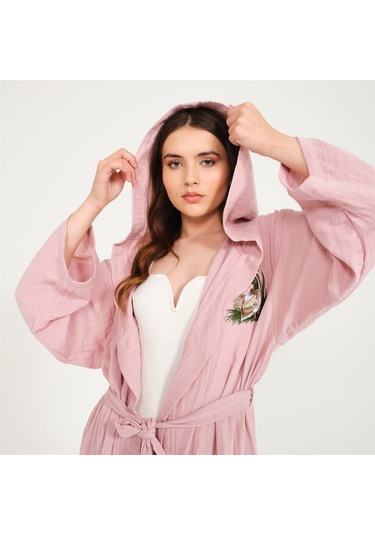 Ördek Nakışlı Kısa Kapüşonlu Müslin Kadın Bornoz-Pembe