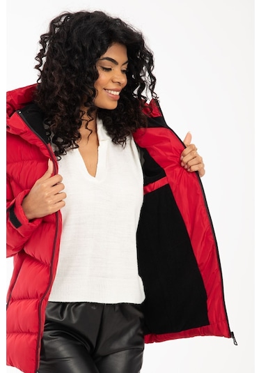Kadın Kırmızı Kapüşonlu Içi Polarlı Kürklü Su Geçirmez Rüzgara Dayanıklı Şişme Mont Kırmızı