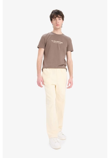 DeFacto %100 Pamuk Slim Fit Dar Kesim Bisiklet Yaka Baskılı Kısa Kollu Tişört C2085AX25SMBN571 DeFacto %100 Pamuk Slim Fit Dar Kesim Bisiklet Yaka Baskılı Kısa Kollu Tişört C2085AX25SMBN571