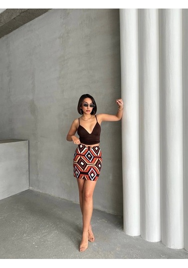 Etnik Desen Etek Kırmızı