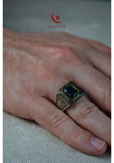 Erkek Siyah Taşlı Metal Yüzük/uzun Ömürlü Şık Tasarım 40'lı Kutu Standart