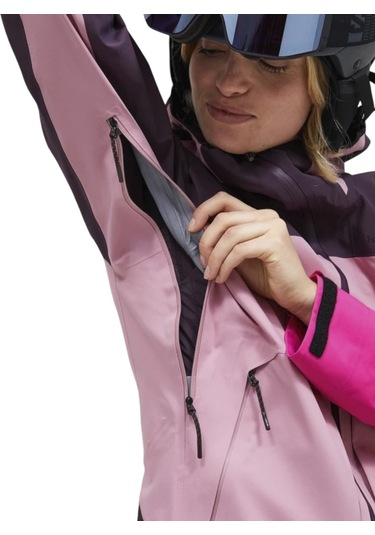Peak Performance Peak Performance Vislight Gore-tex Kadın Mont 10338 Çok Renkli