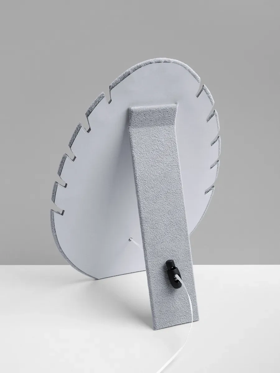 Queen Fair Hediye Olarak Altın Kaplama Küpe Ve Zincir Standı 169369741