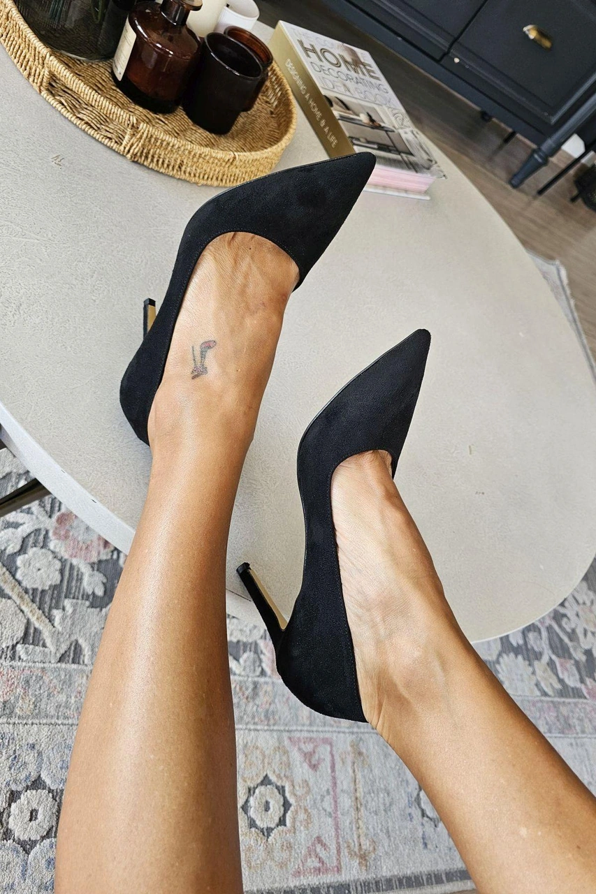 10 1814 Topukla Kadın İnce Topuklu Stiletto Ayakkabı Siyah Süet