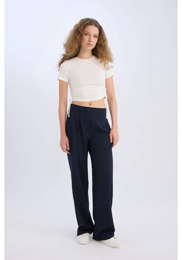 DeFacto Wide Leg Kumaş Palazzo Pantolon Normal Bel Geniş Bol Paça Cepli Standart Boy D4356AX25SPNV199