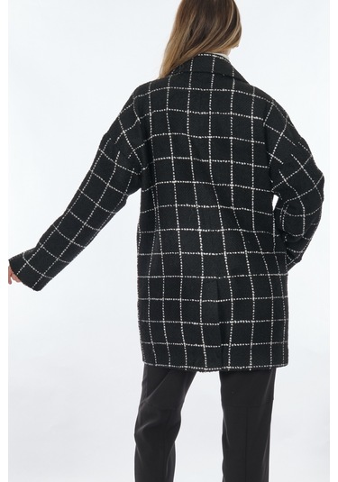 Perspective Kruvaze Yaka Ekose Desenli Siyah-Beyaz Kadın Kaban 24250702 001