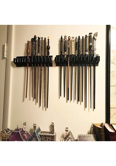 Yaozixa Plastik Büyücülük Asa Gösterge Rafı - 10 Adet Asa Tutabilir, Dayanıklı Malzeme, Monte Somunları Dahil Siyah