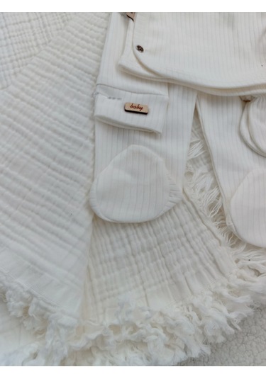 Kız Erkek Bebek 4 Kat Müslin Battaniyeli Ekru 6'lı Hastane Çıkışı Ekru