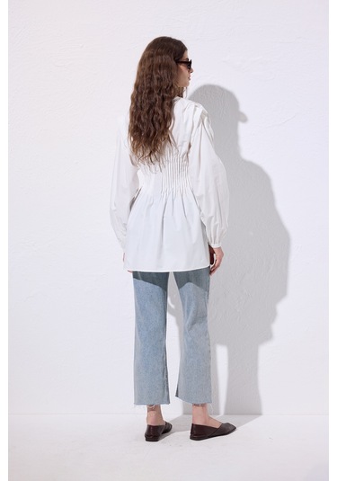 Beli Pile Detaylı Uzun Kol Bluz Ekru Ekru