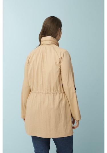 Rivetli Çıkarılan Kapüşonlu Plus Trençkot - Bej