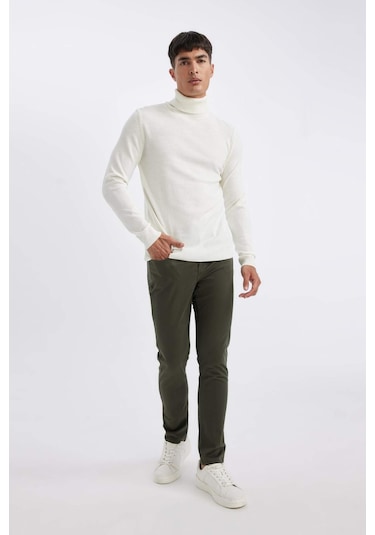 Defacto Chino Kanvas Pantolon Slim Fit Dar Kesim Pamuklu Esnek Dar Paça C9441AX24AUKH444 Haki Defacto Chino Kanvas Pantolon Slim Fit Dar Kesim Pamuklu Esnek Dar Paça C9441AX24AUKH444 Haki