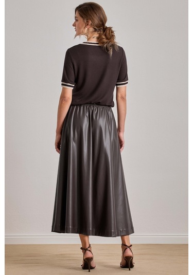 Düz Kesim Kahverengi Örme Bluz Kahverengi